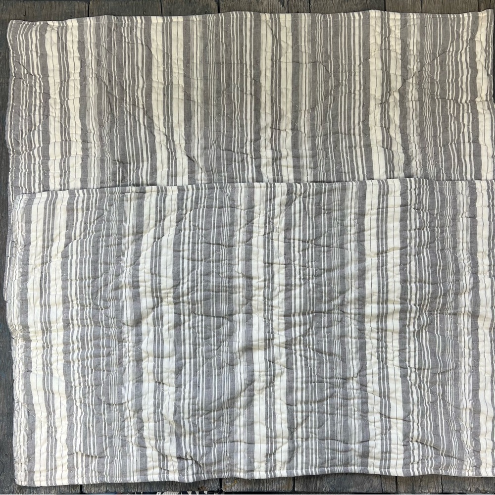 GRACIE OAKS Gray & Ivory Striped King Size Pillow Shams Set of 2 NEW